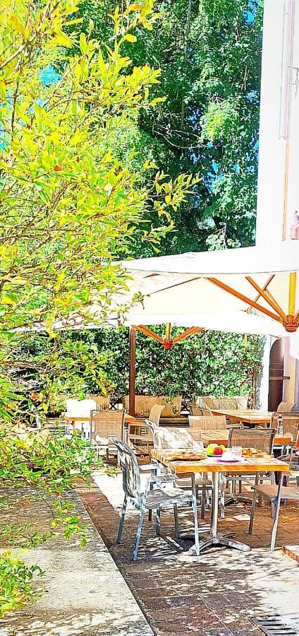 Hotel La Pace بانيو دي رومانيا المظهر الخارجي الصورة